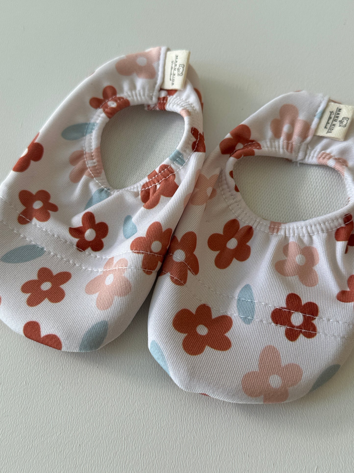 Badeschuhe - Blumen