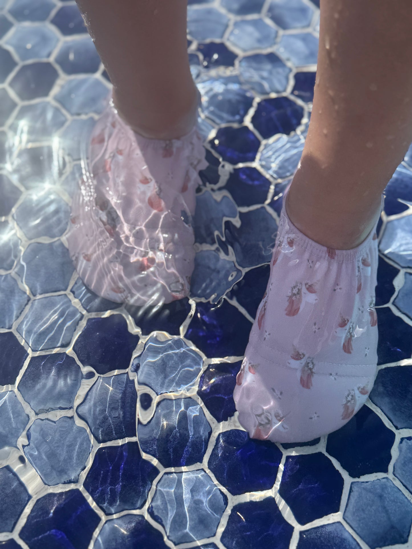 Bathing shoes - rainbow